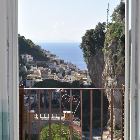 Via Paradiso Amalfi Esterno foto
